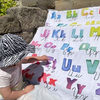 Máte písmenkové obdobie? Užite si ho parádne s farebne 🤗 Túto pestrofarebnú krásku môžte mať v dvoch veľkostiach, menšiu...